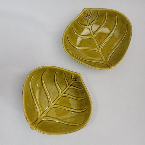 (2) Vtg California Pottery USA L73 Leaf Dish Bowls - Picture 16 of 16